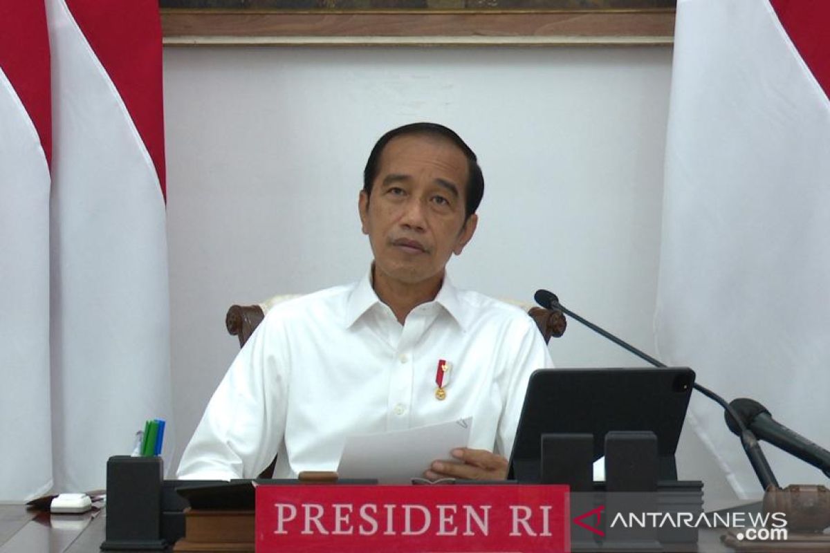 Presiden Joko Widodo ingatkan kepala daerah kebut vaksinasi COVID-19
