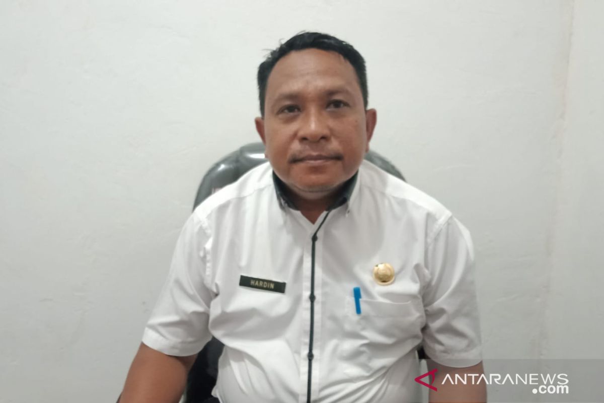 Selasa, pasar rakyat Siompu  Buton Selatan difungsikan