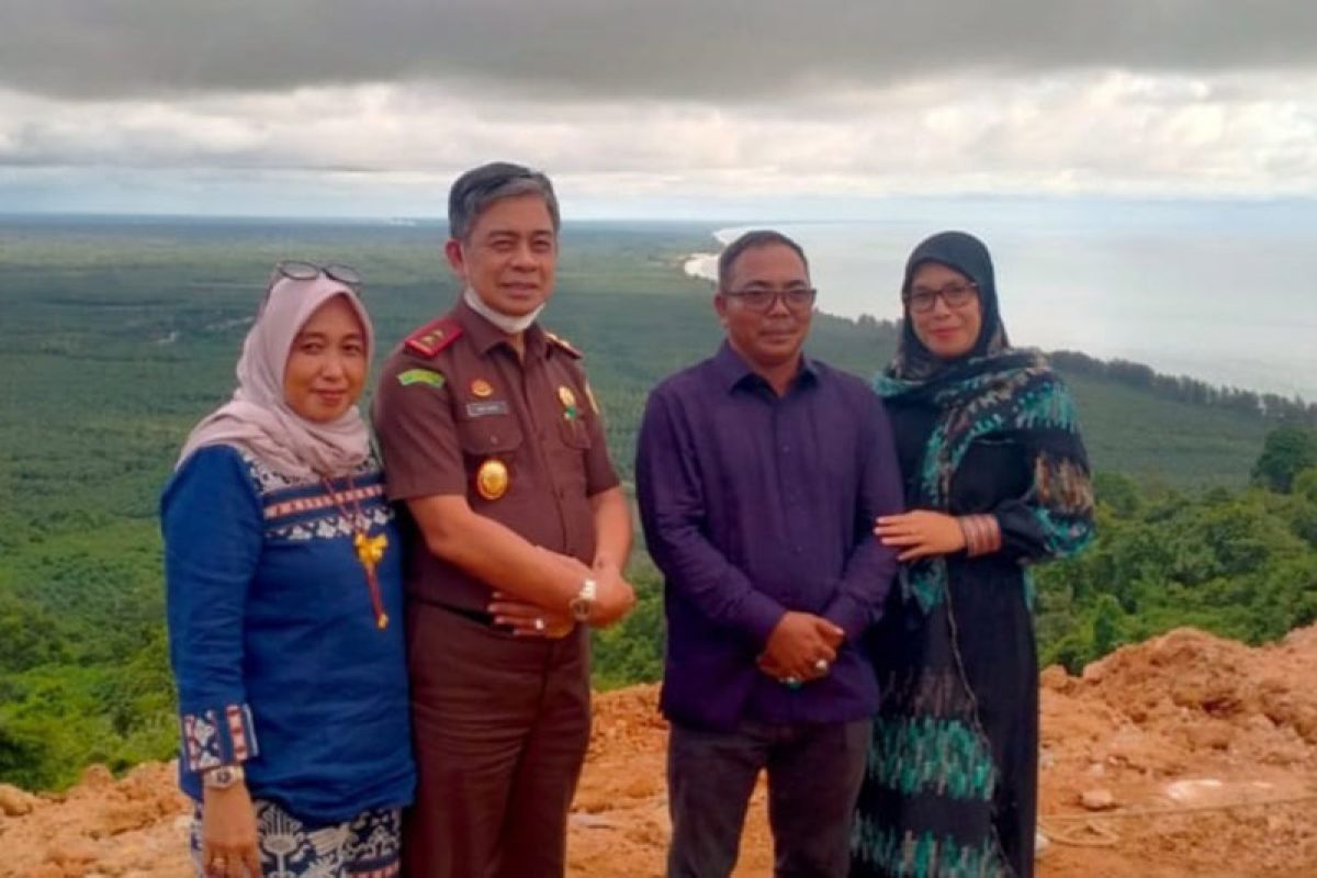 Kajati Aceh terpesona Puncak Sigantang Sira