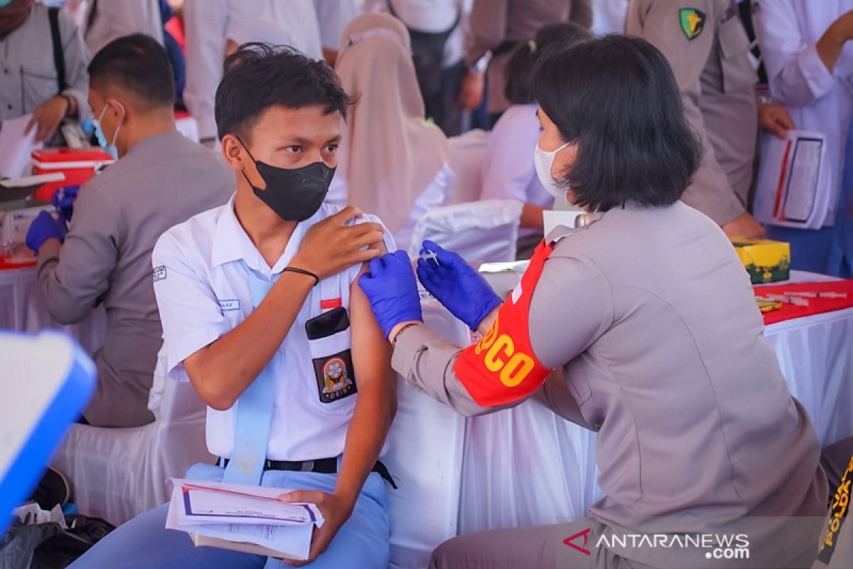 Capaian vaksinasi lansia di Medan masih 43 persen