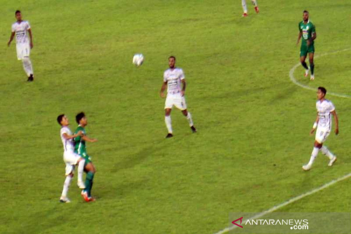 Bali United FC mengalahkan PSS Sleman 2-0