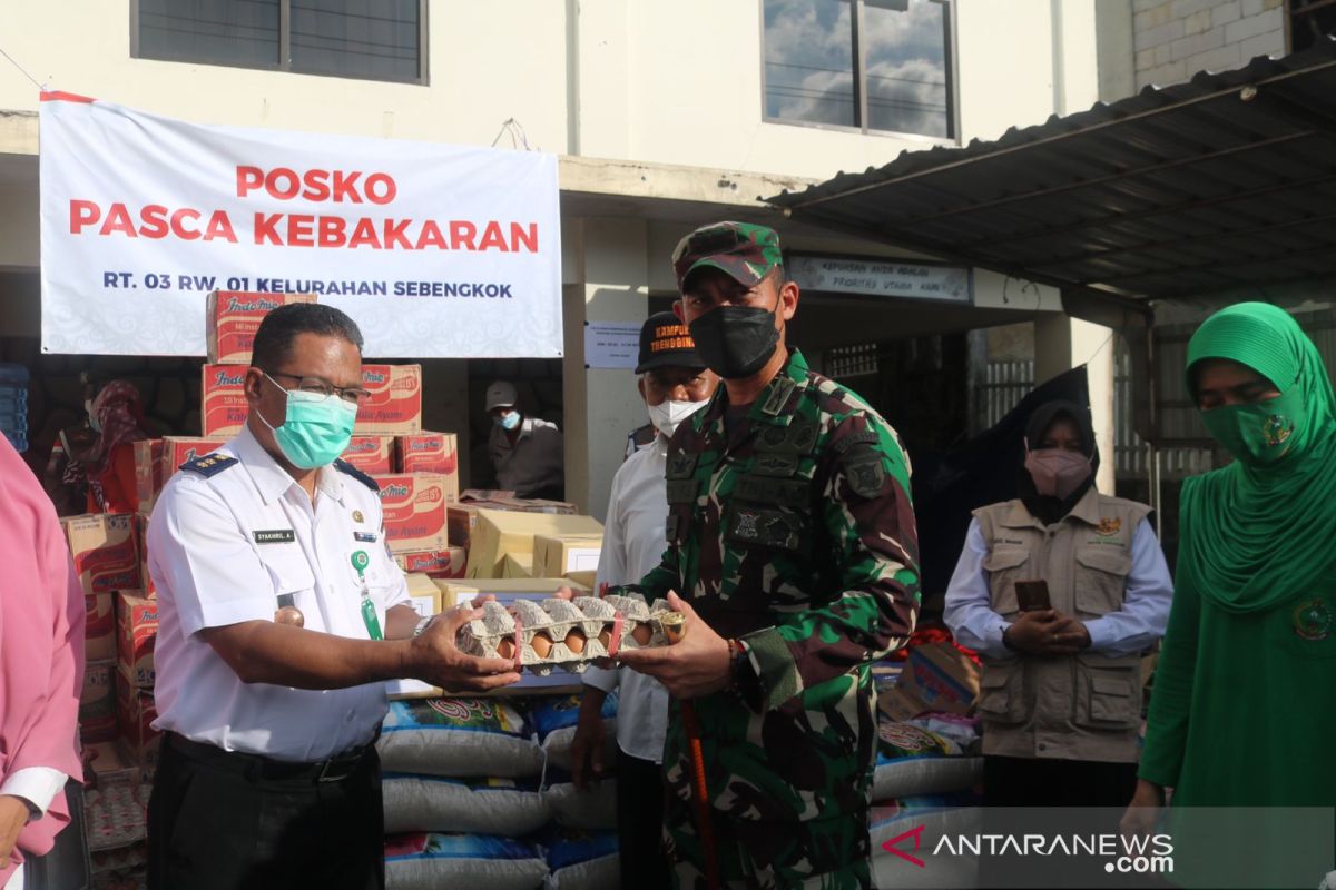 Kodim Tarakan Berikan Bantuan Untuk Korban Kebakaran di Sebengkok