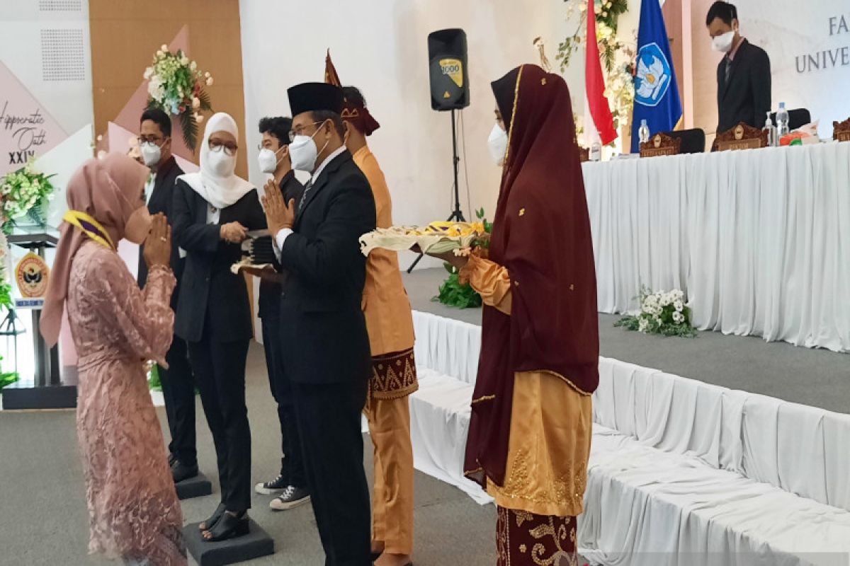 ULM sudah wisuda 253 dokter gigi untuk perkuat layanan kesehatan masyarakat