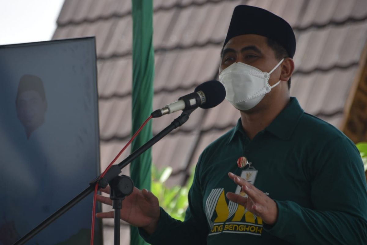 Wagub Jateng minta bupati tindak tegas kecamatan tak dukung vaksinasi