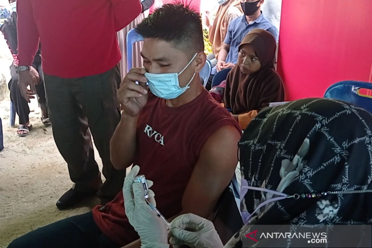 Persentase vaksinasi remaja kalah dengan lansia di Aceh Tamiang