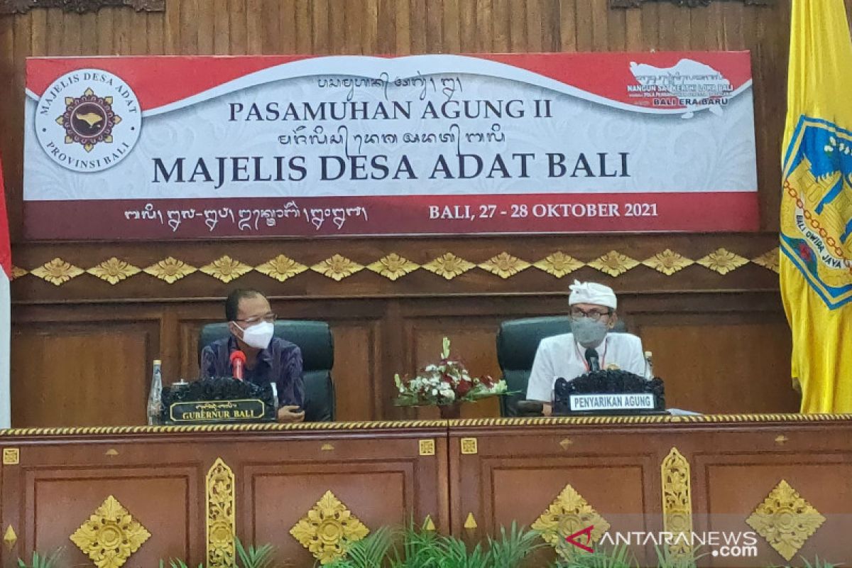 Gubernur Koster minta desa adat aktif sukseskan program pemerintah