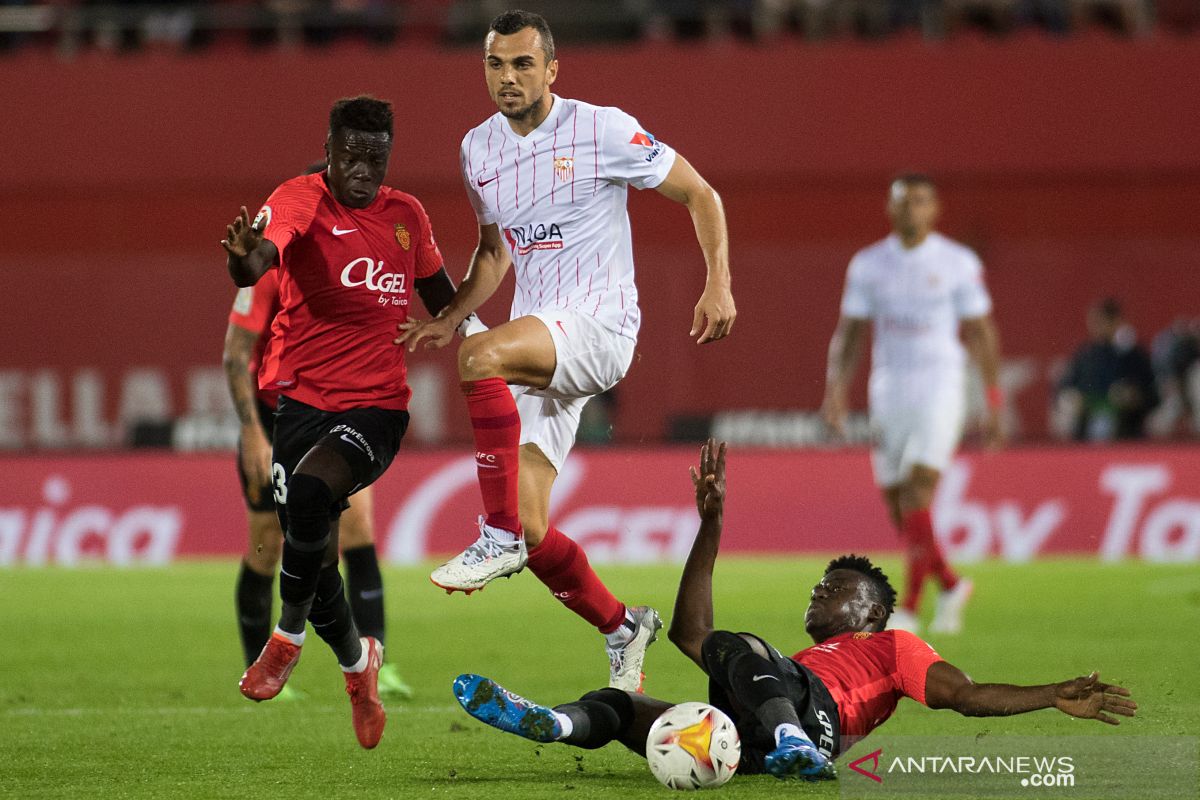 Sevila berbagi poin dengan Mallorca saat Real Betis libas Valencia dengan skor meyakinkan 4-1