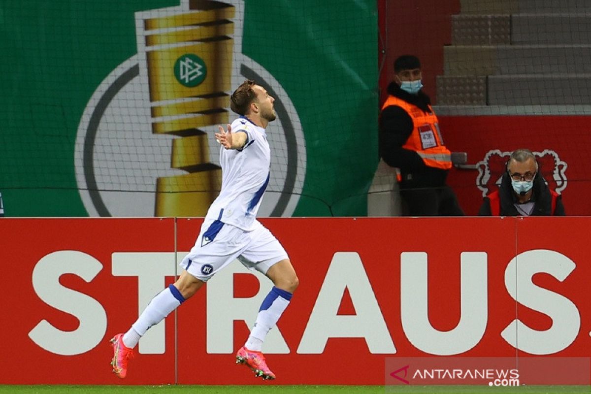 Leverkusen jadi korban kejutan setelah disingkirkan tim strata kedua Karlsruher dari DFB Pokal