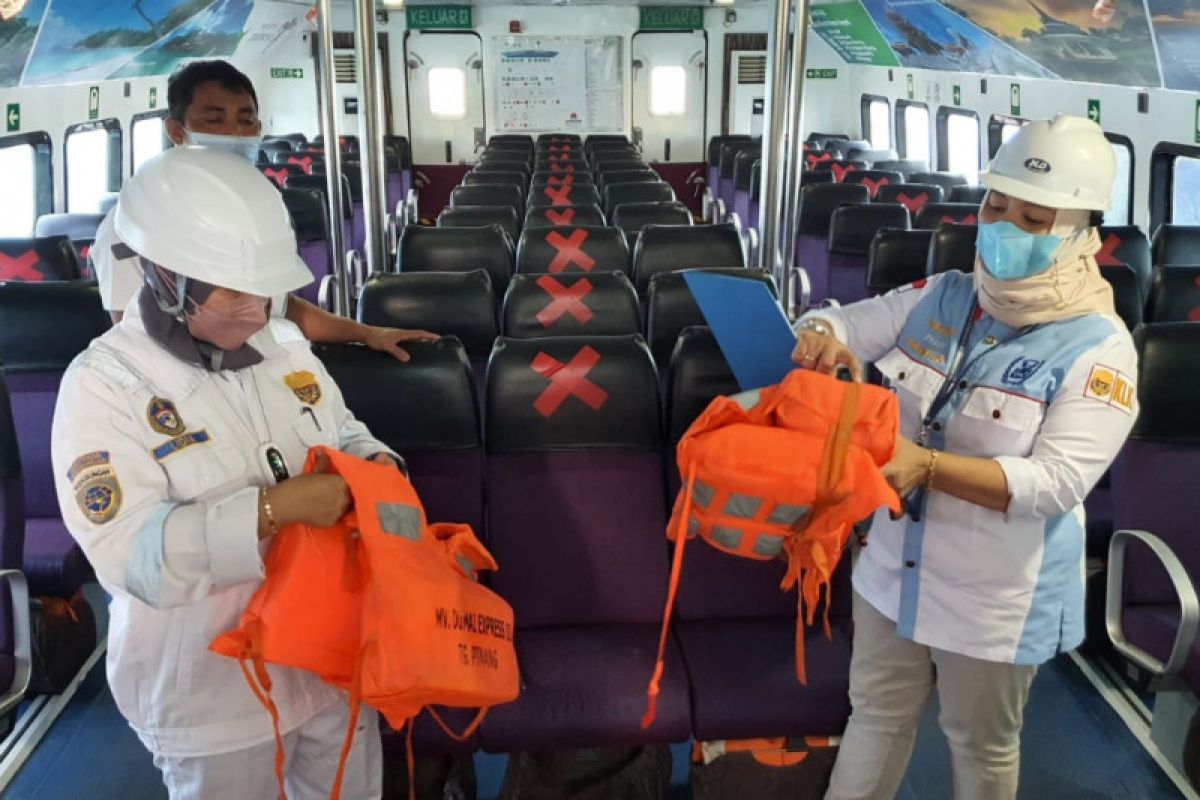 Kemenhub uji petik kapal penumpang di Batam