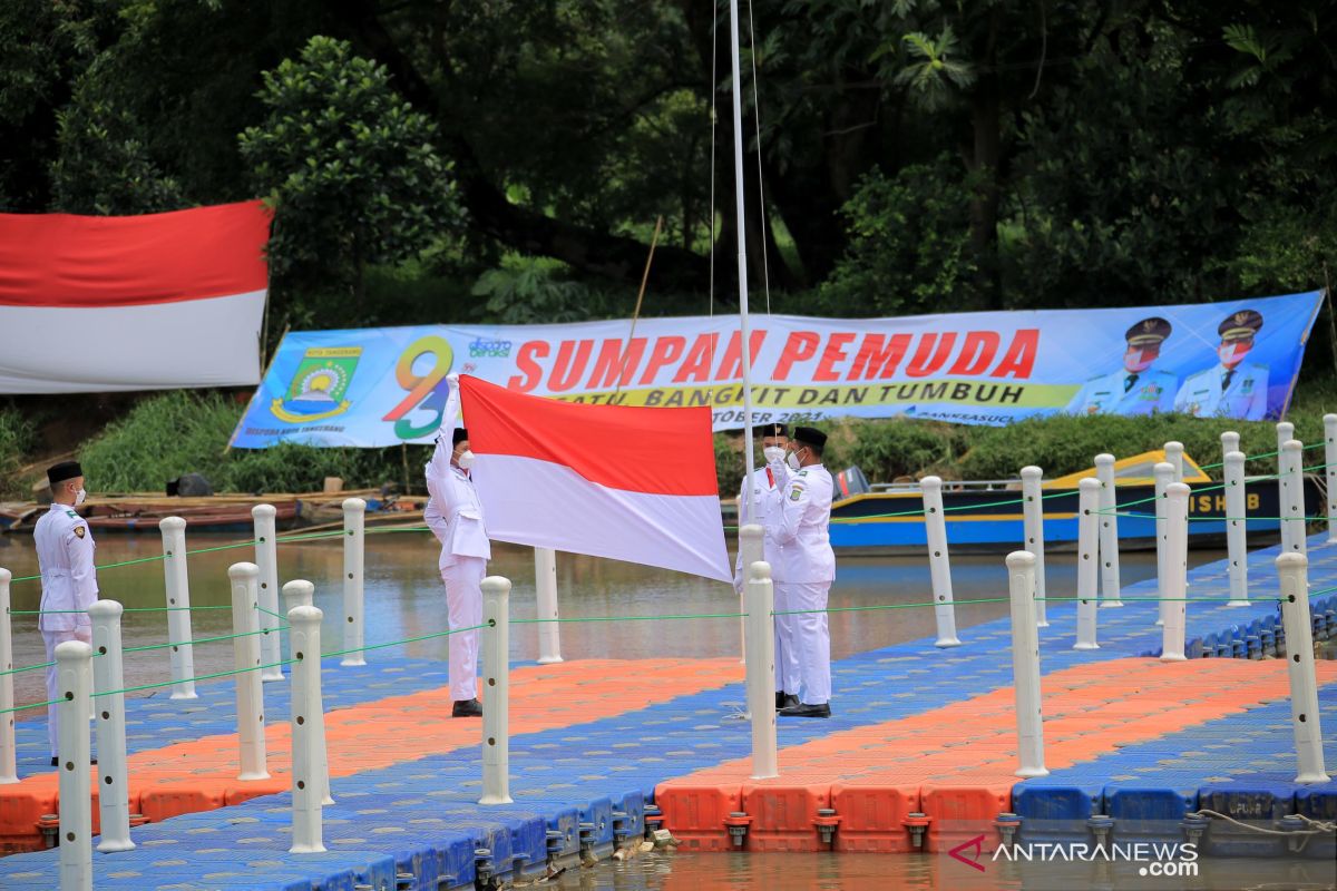 Wali Kota Tangerang  apresiasi peringatan Hari Sumpah Pemuda di Sungai Cisadane