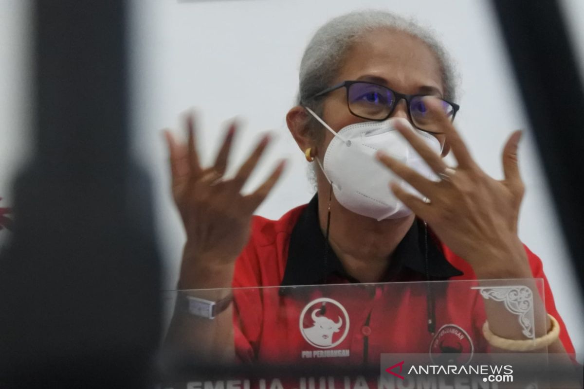 DPRD NTT imbau warga tak lengah dengan penurunan kasus COVID