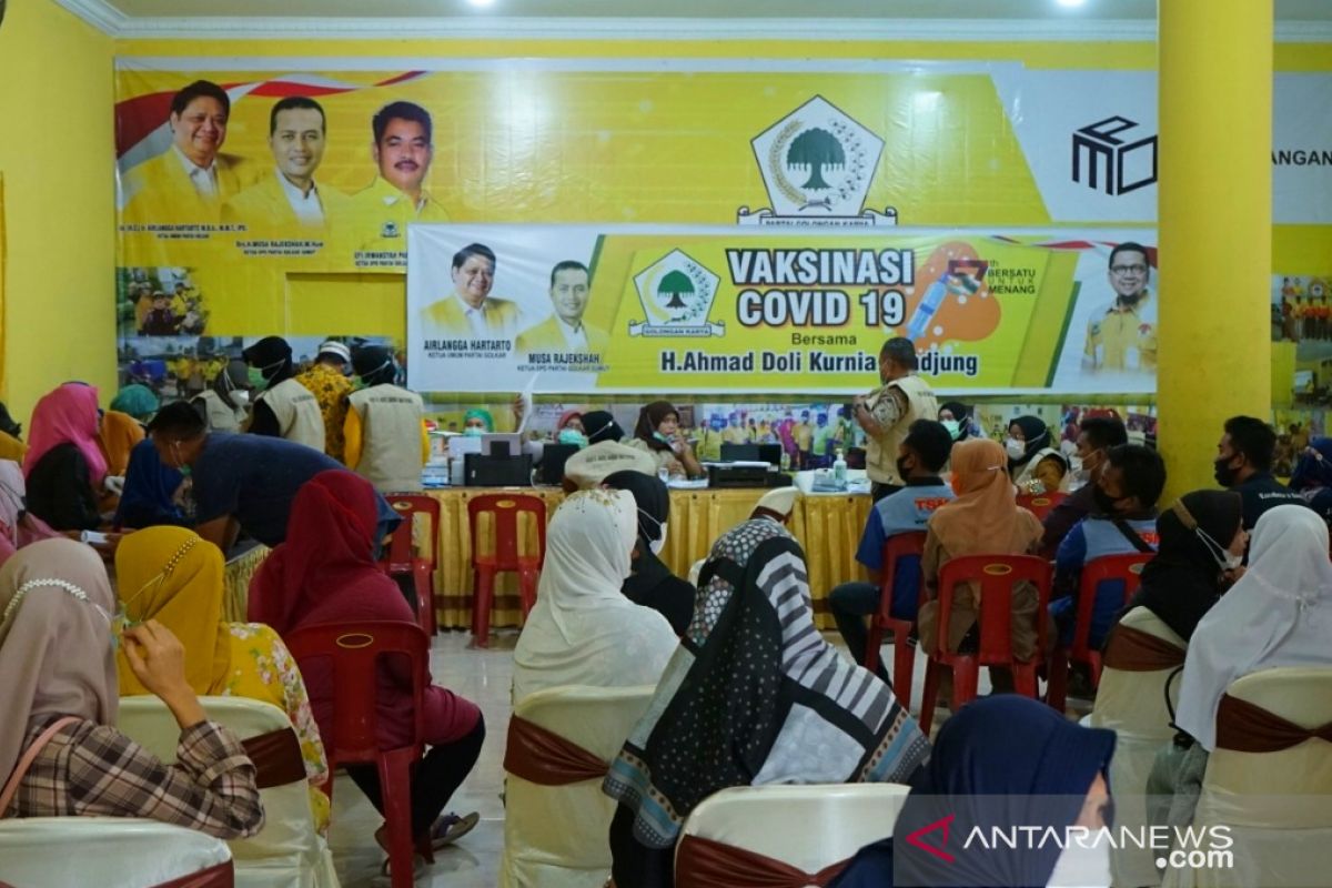 Golkar Asahan gelar 500 vaksinasi COVID-19