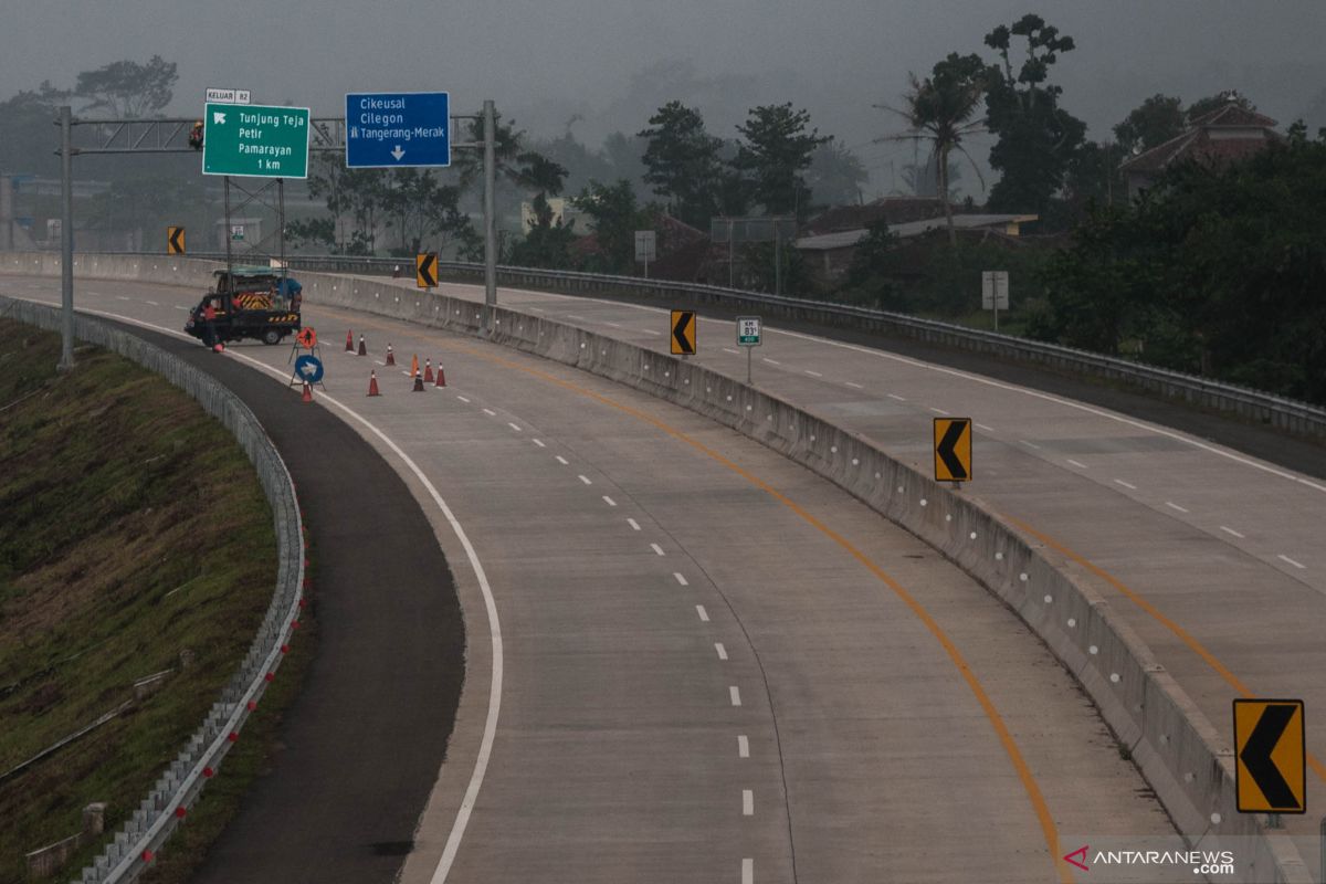 Pakar ungkap faktor yang perlu diperhatikan pengemudi di jalan tol