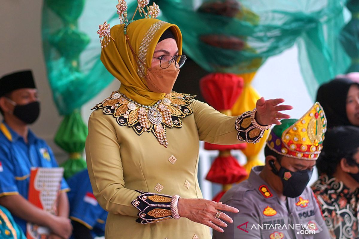 Wabup Bone Bolango ajak pemuda turut sukseskan vaksinasi COVID-19