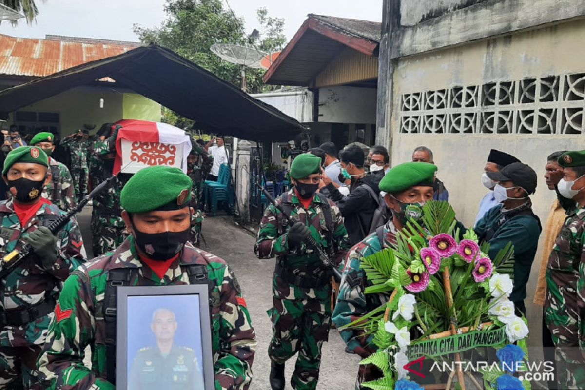 Anggota TNI tewas tertembak di Pidie dimakamkan secara militer