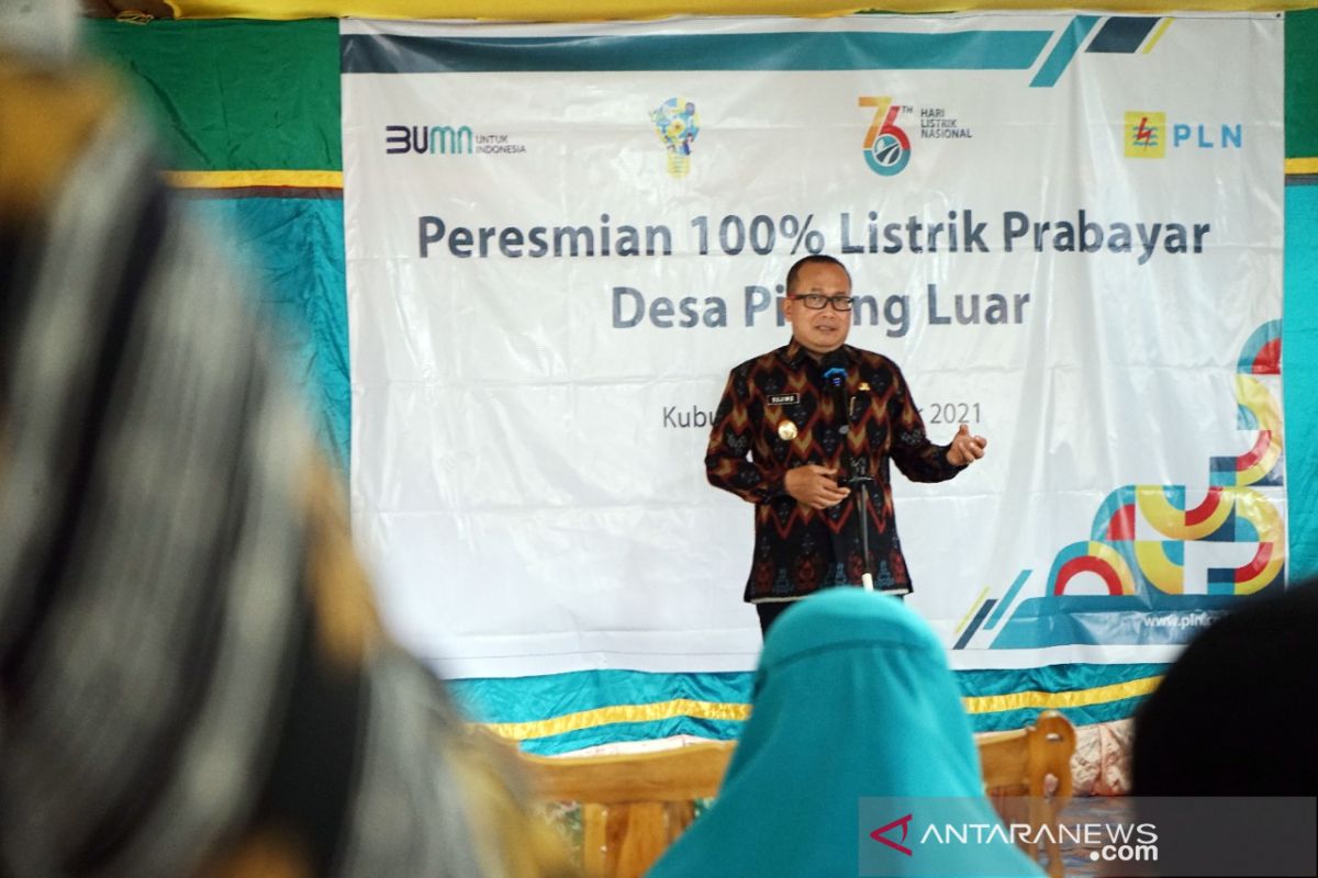 Desa Pinang Luar jadi pelopor penggunaan listrik pintar di Kecamatan Kubu