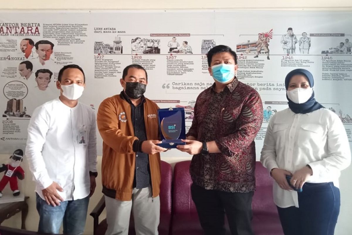 Tim BSI-ANTARA Biro Jambi diskusi edukasi keuangan syariah