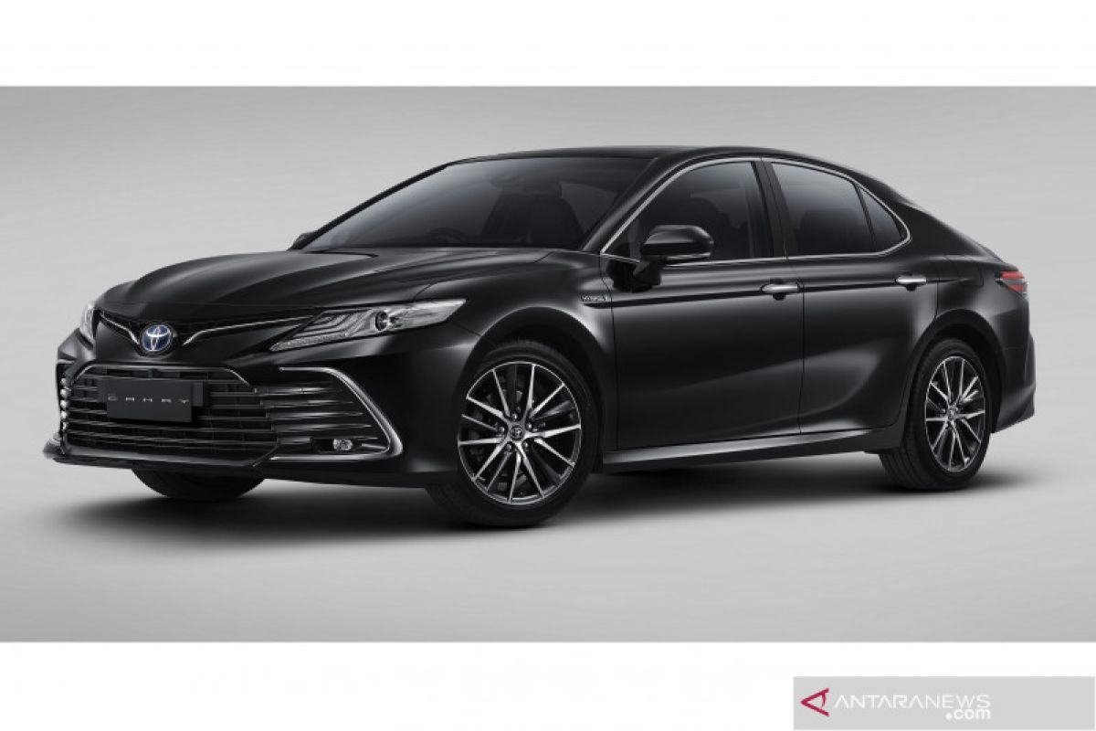 Toyota New Camry Hybrid meluncur dengan harga lebih murah