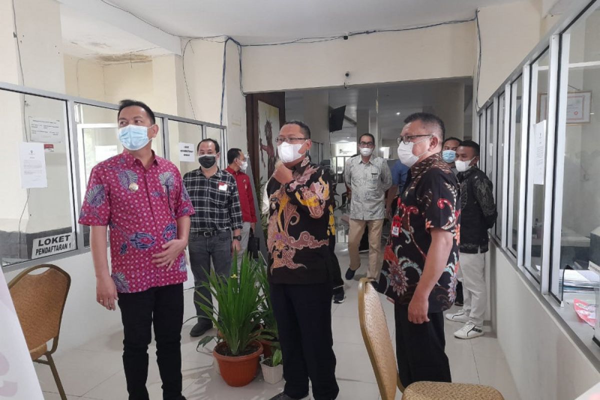 Kabupaten Gorut studi tiru layanan perizinan di Tomohon