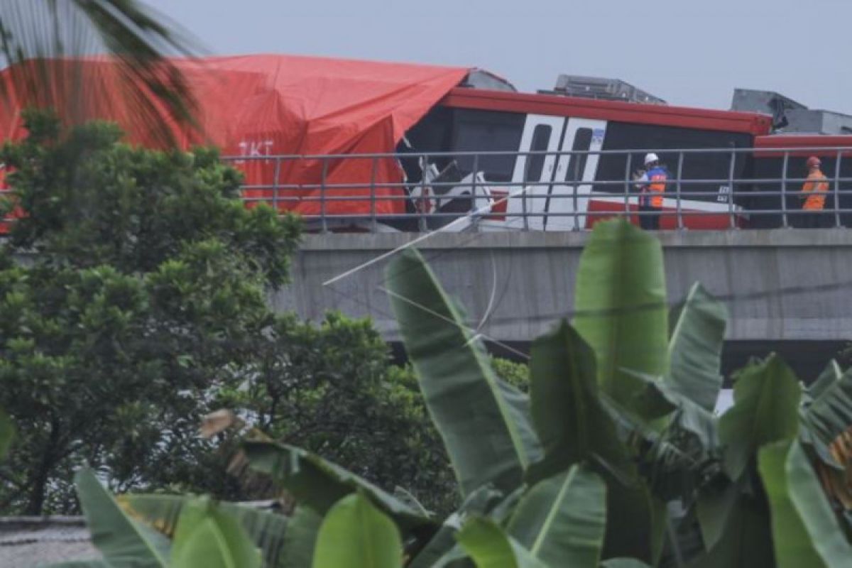 INKA pindahkan rangkaian LRT Jabodebek yang alami kecelakaan