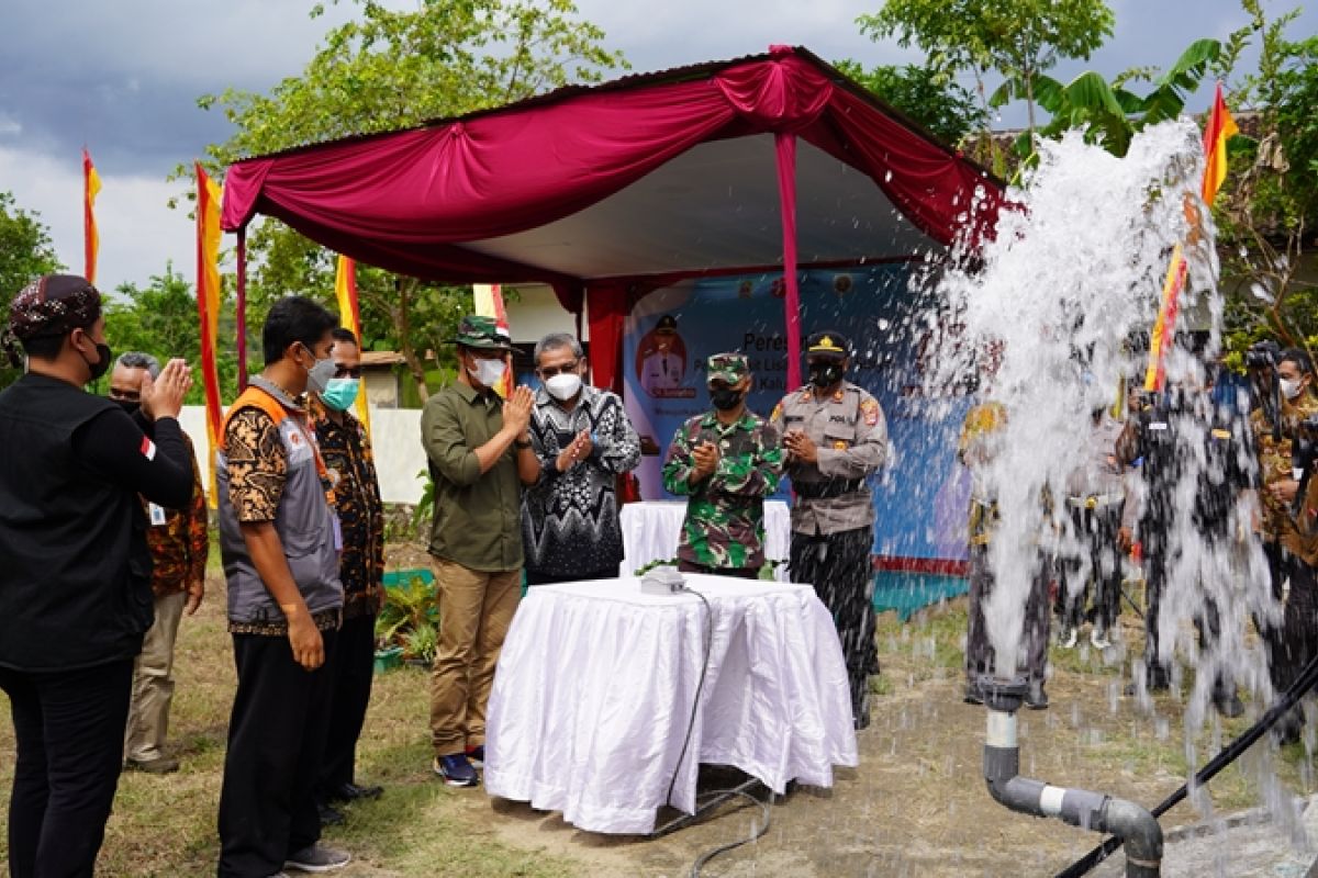 Bangun PLTS, UAD bantu warga cukupi kebutuhan air