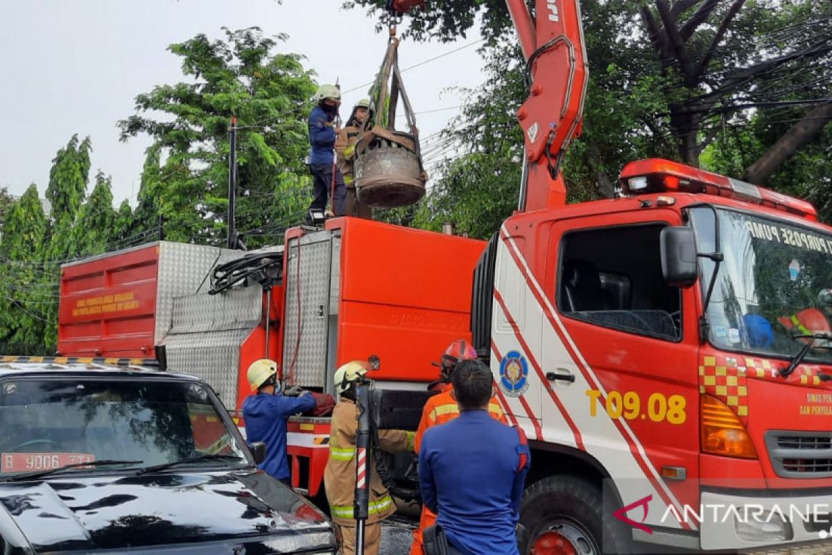 Disbud DKI evakuasi batu penggilingan tebu peninggalan abad ke-18