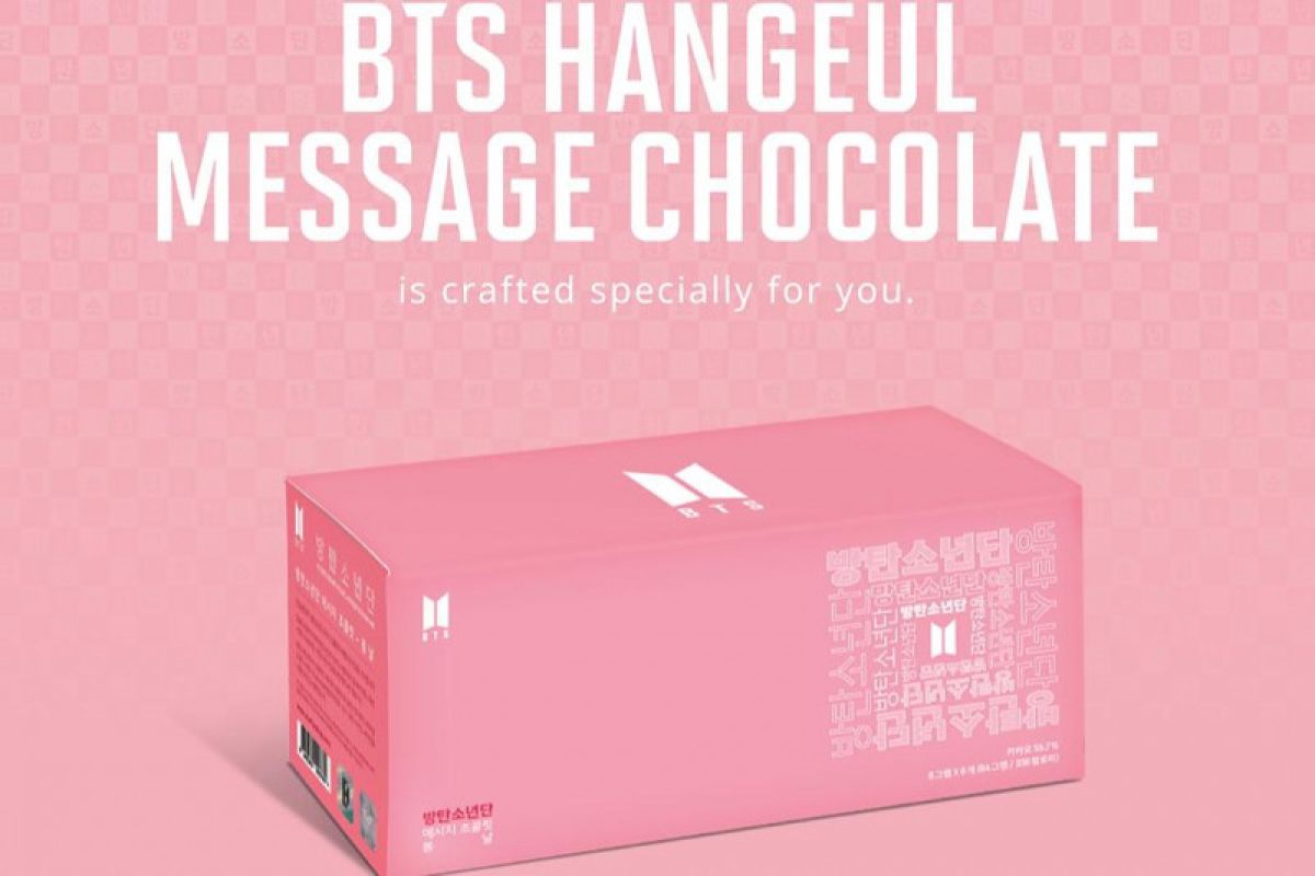 "Mencicipi" manisnya  grup BTS Hangeul Message Chocolate