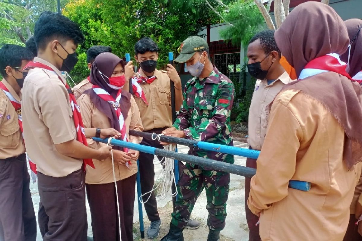 Satgas TNI Yonif 131 latih kegiatan Pramuka di perbatasan RI-PNG