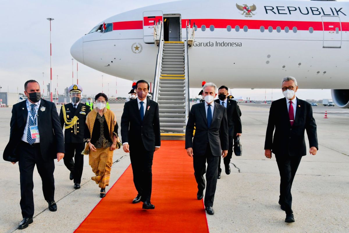 Presiden Jokowi tiba di Italia untuk hadiri KTT G20