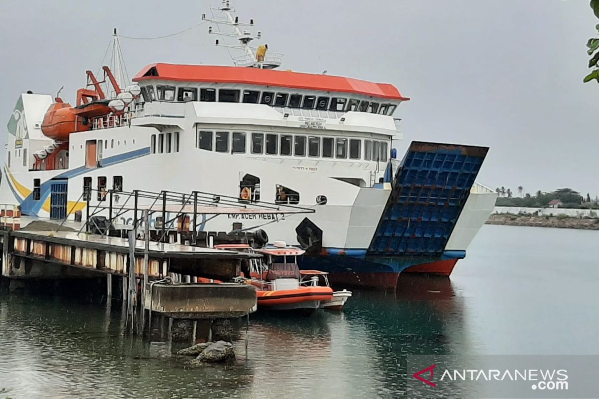 Tim KPK periksa kondisi kapal Aceh Hebat 2 di pelabuhan Ulee Lheue