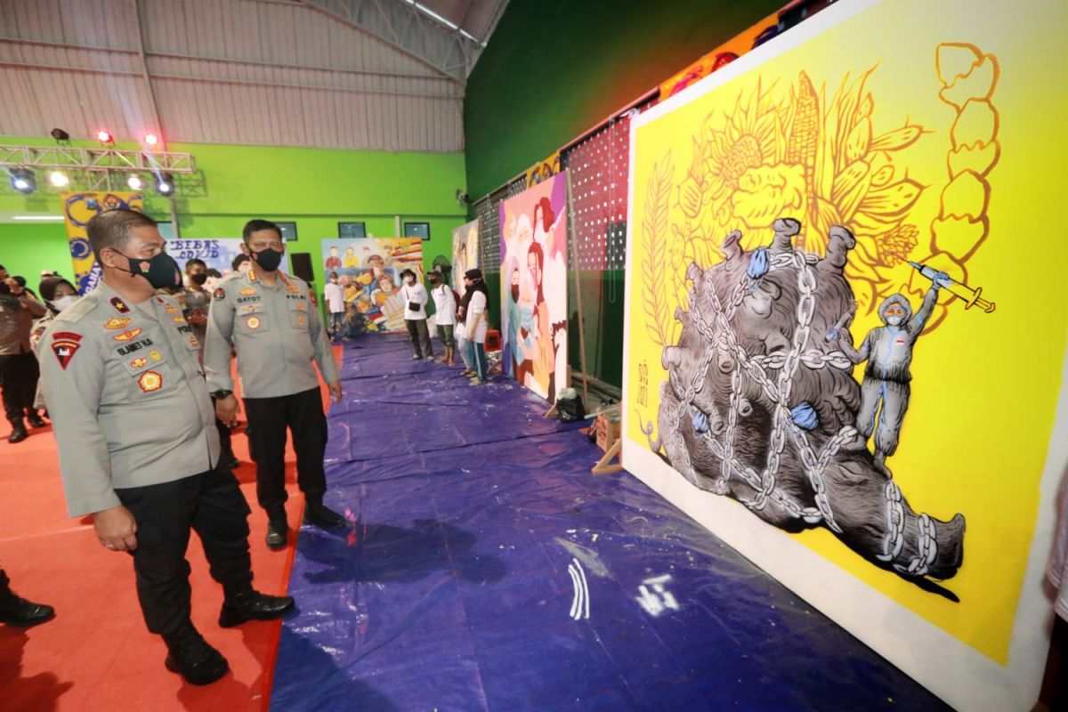 Sebanyak 50 peserta ikuti Bhayangkara Mural Festival 2021 di Polda Jatim