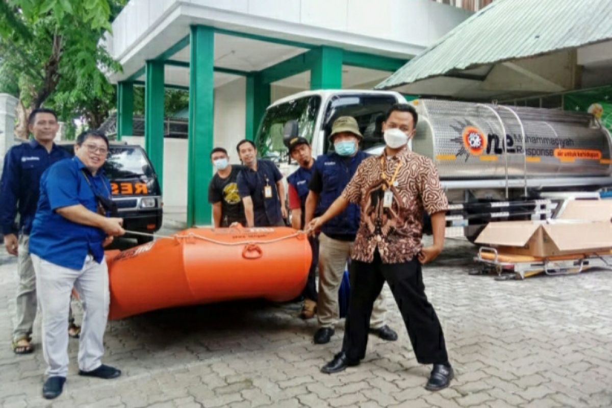 Lazismu Jateng serahkan peralatan tanggap bencana ke MDMC
