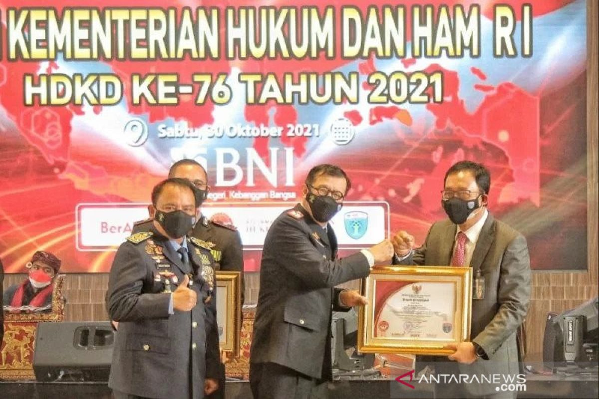 BNI dapat penghargaan Bhakti Sosial dari Kemenkumham