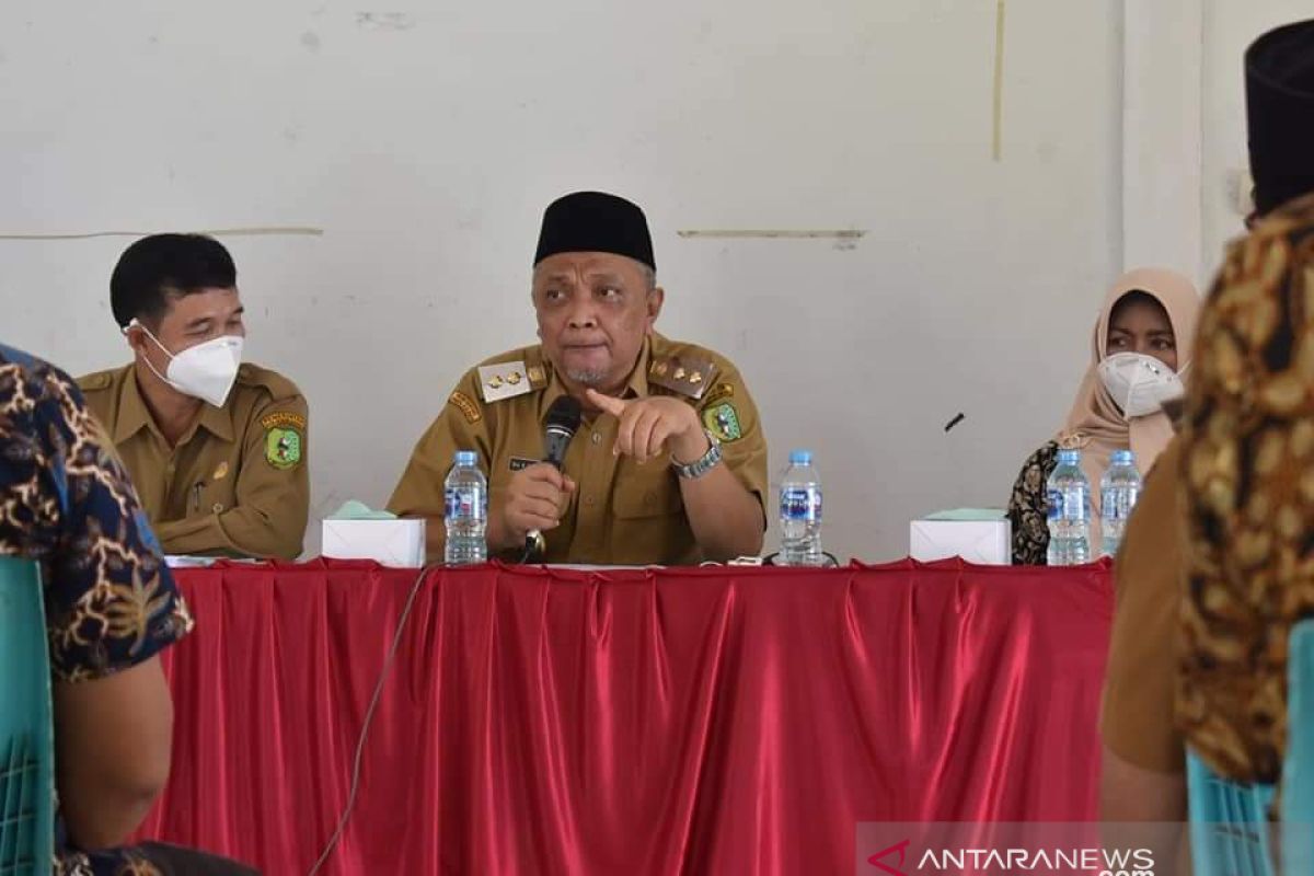 Wakil Bupati Bengkayang minta sekolah tetap awasi penerapan prokes