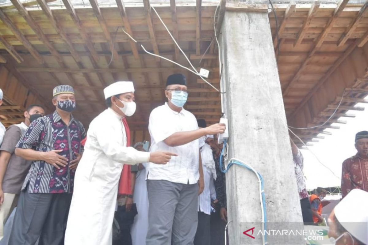 Gubernur NTB meresmikan sumur bor di Labangka