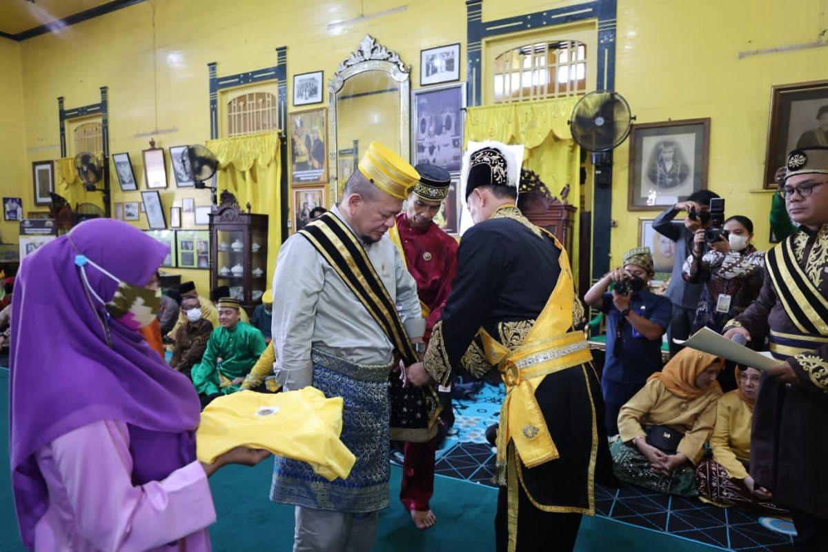 Kesultanan Pontianak berikan gelar Datuk I Puatta kepada LaNyalla