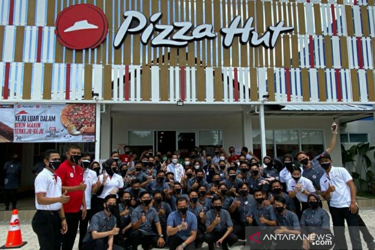 Pemkab Belitung apresiasi Pizza Hut serap tenaga kerja lokal