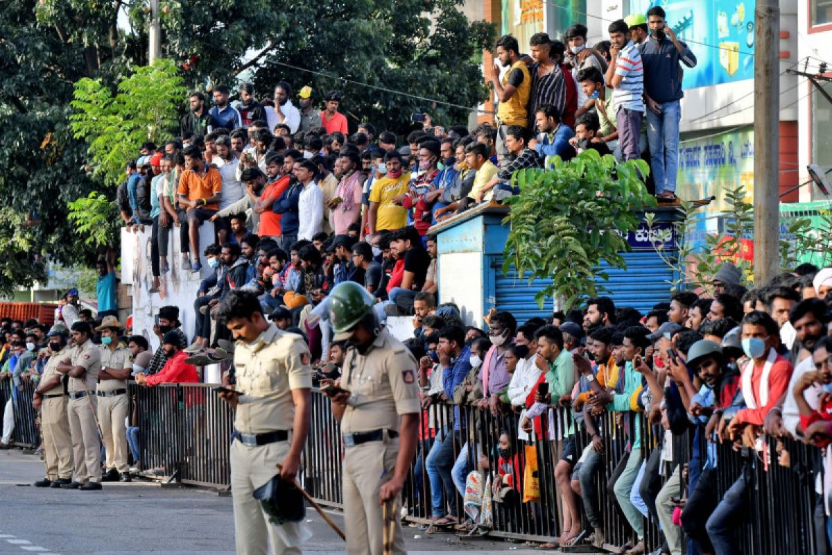 Enam sekolah di India dapat ancaman bom