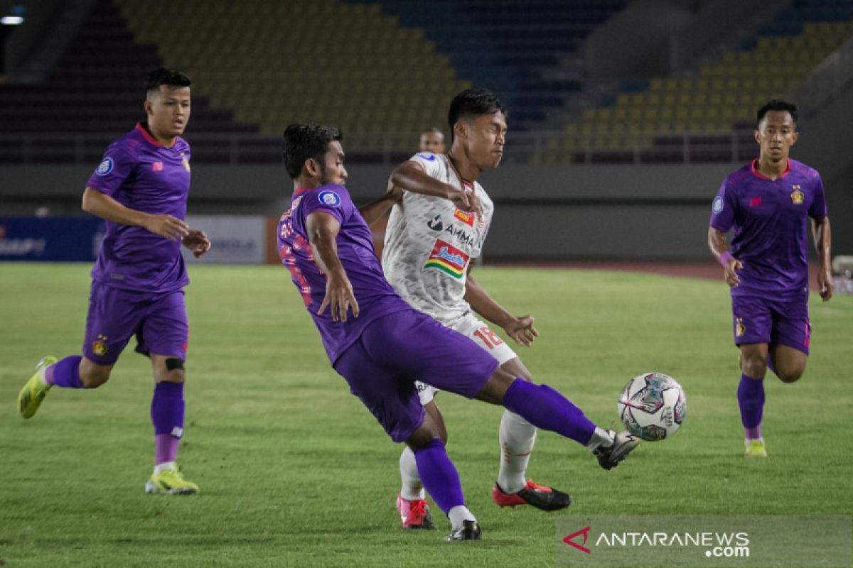 Maman Abdurahman  akui Persija kerap lakukan kesalahan sendiri