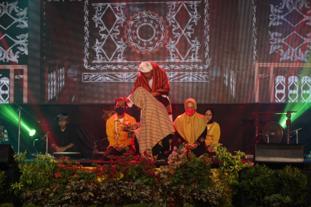 Festival Burni Telong pukau masyarakat