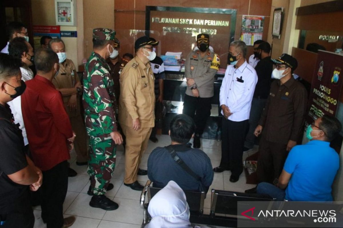 Panitia pilkades serentak di Probolinggo diminta tetap jaga prokes ketat