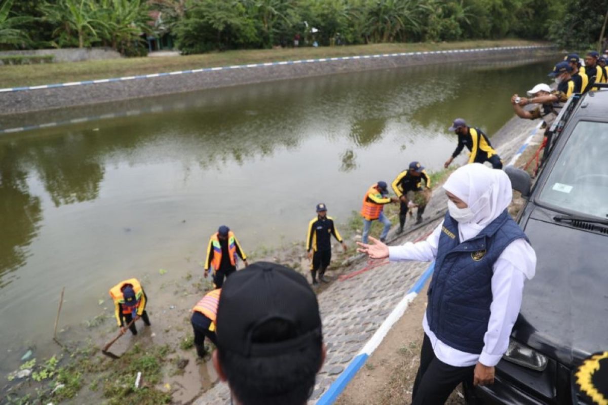 Khofifah minta daerah rawan banjir segera bentuk posko