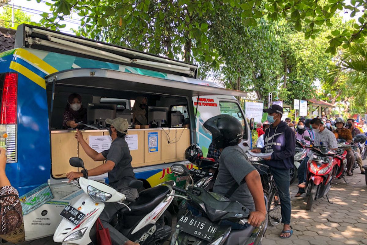 Layanan drive thru KTP elektronik Yogyakarta bergeser ke Kecamatan Mergangsan