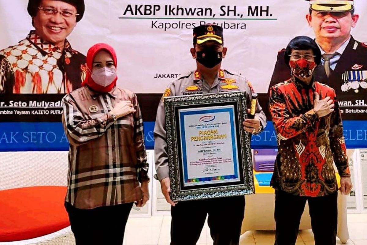 Kapolres Batubara terima penghargaan Kak Seto Award 2021