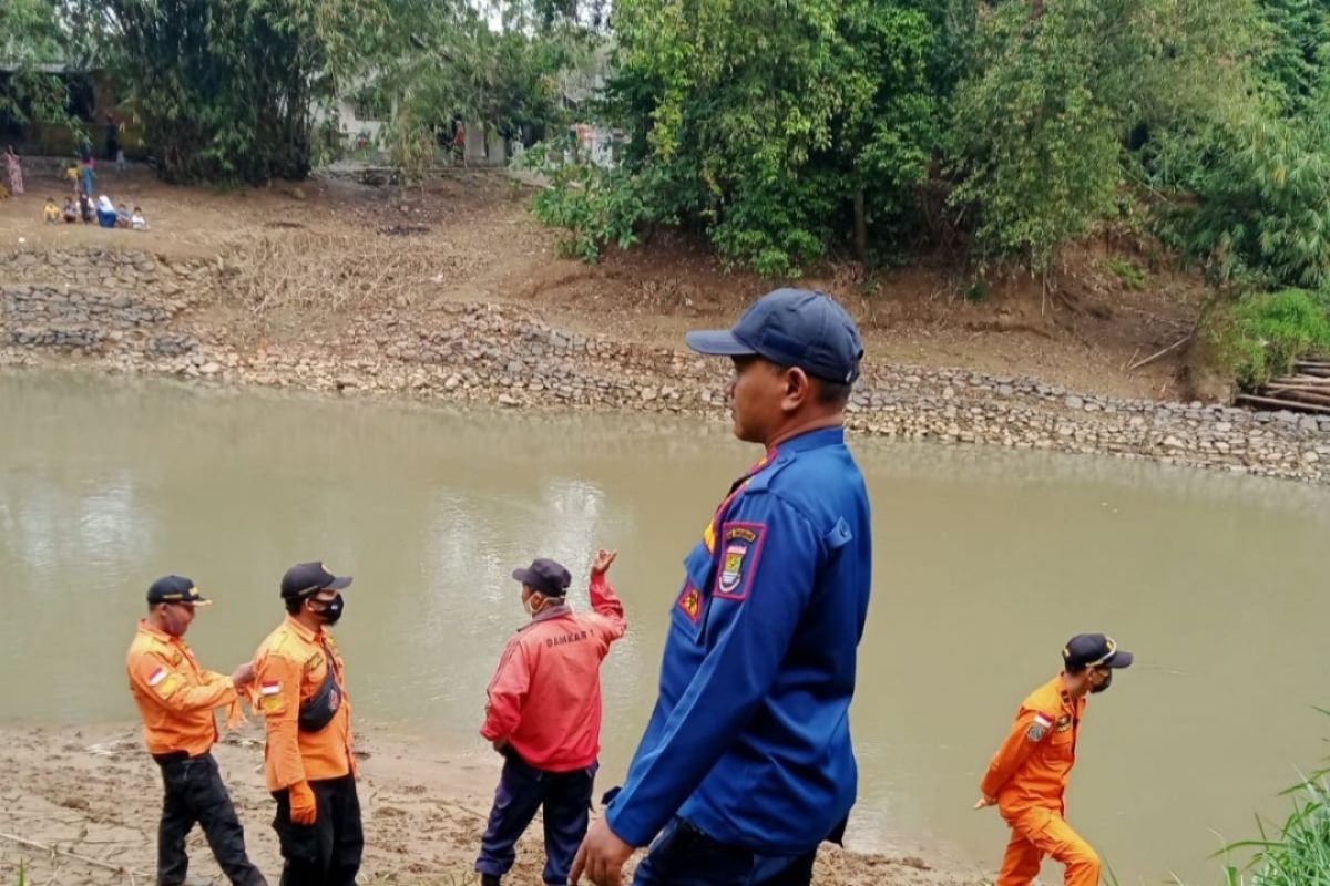 BPBD Kabupaten  Tangerang imbau warga bantaran sungai waspada banjir