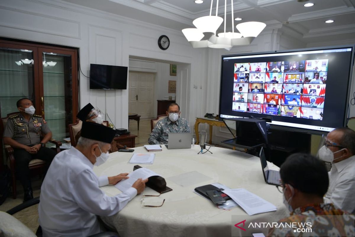 Wapres Maruf Amin rapat terbatas tentang PPKM