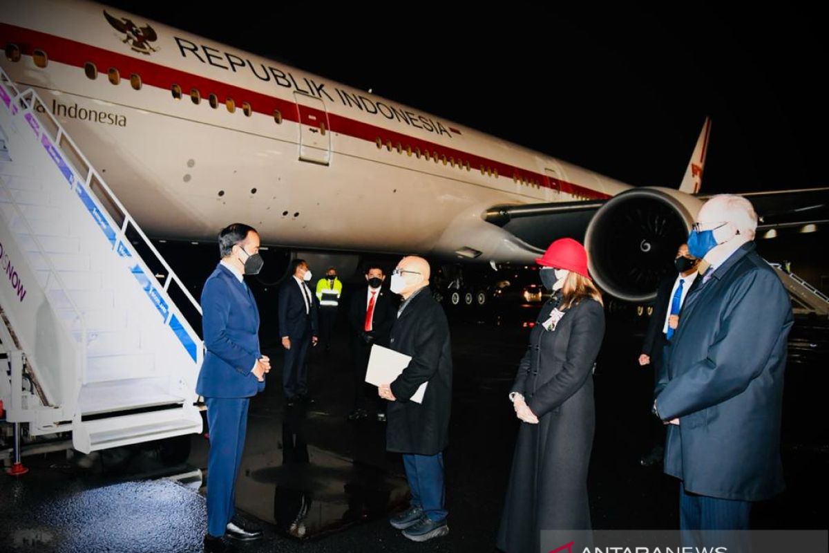 Presiden Joko Widodo tiba di Glasgow Skotlandia untuk hadiri KTT COP26