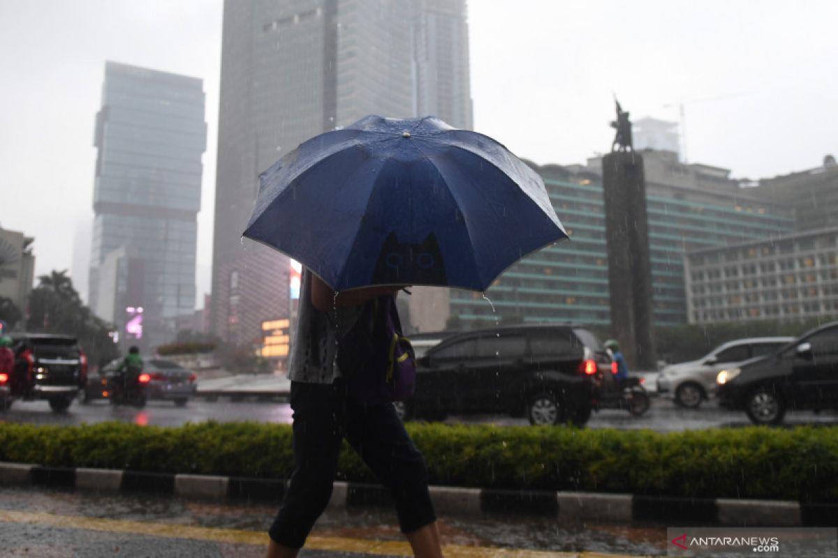 Siang hingga malam, hujan diperkirakan landa Jakarta