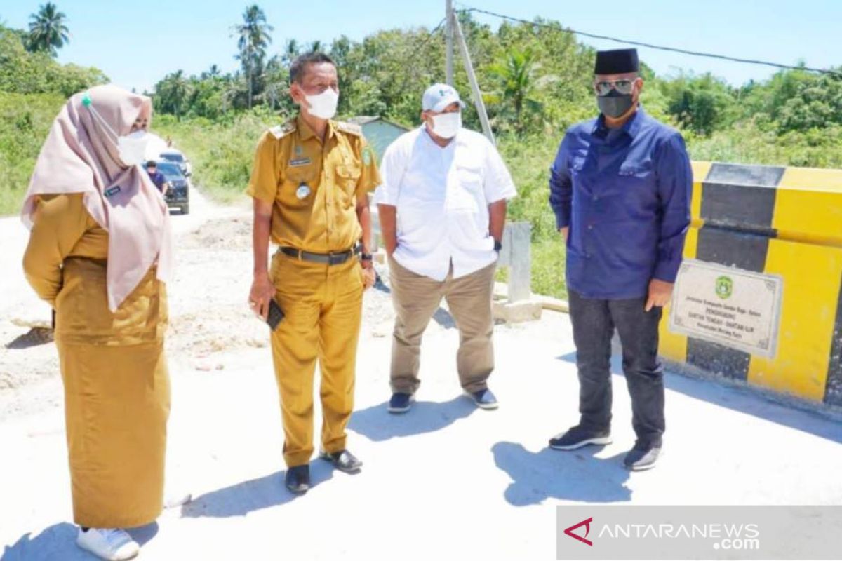 Bupati Kukar Edi Damansyah tinjau jembatan di Marangkayu