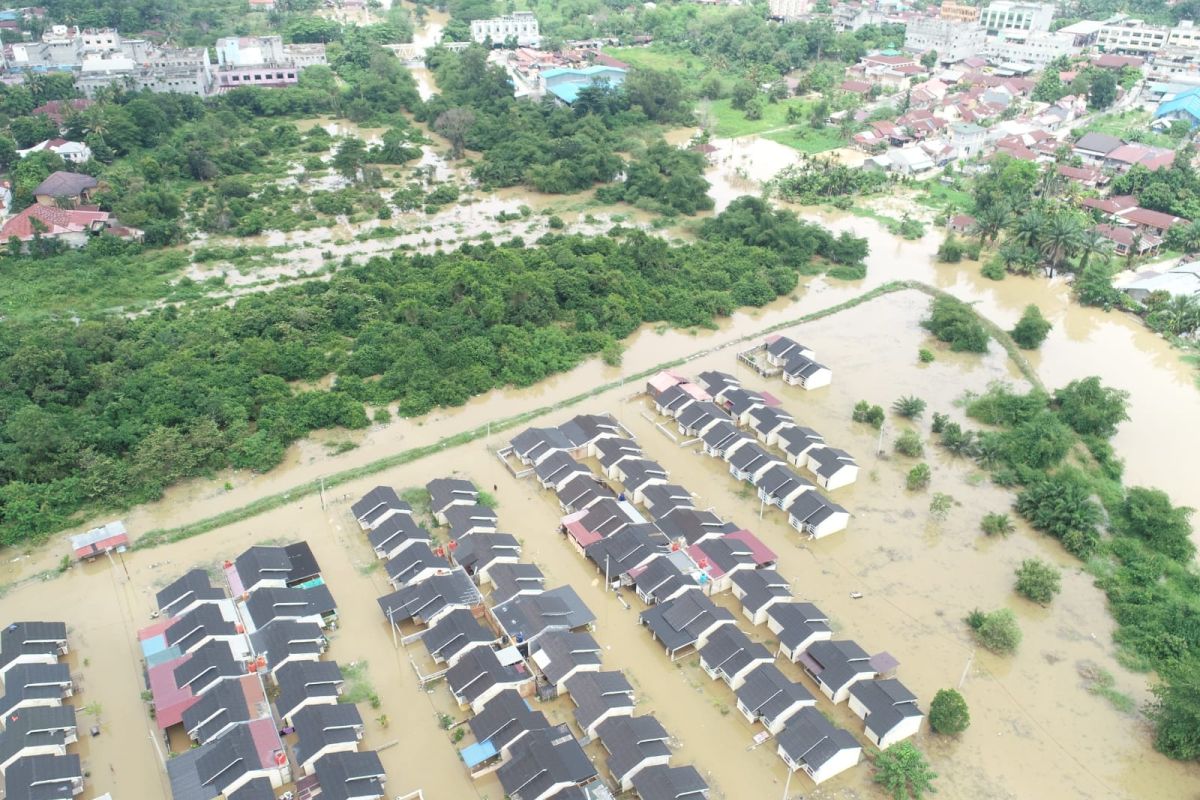 Ratusan rumah Pematang Kapau, Pekanbaru kebanjiran